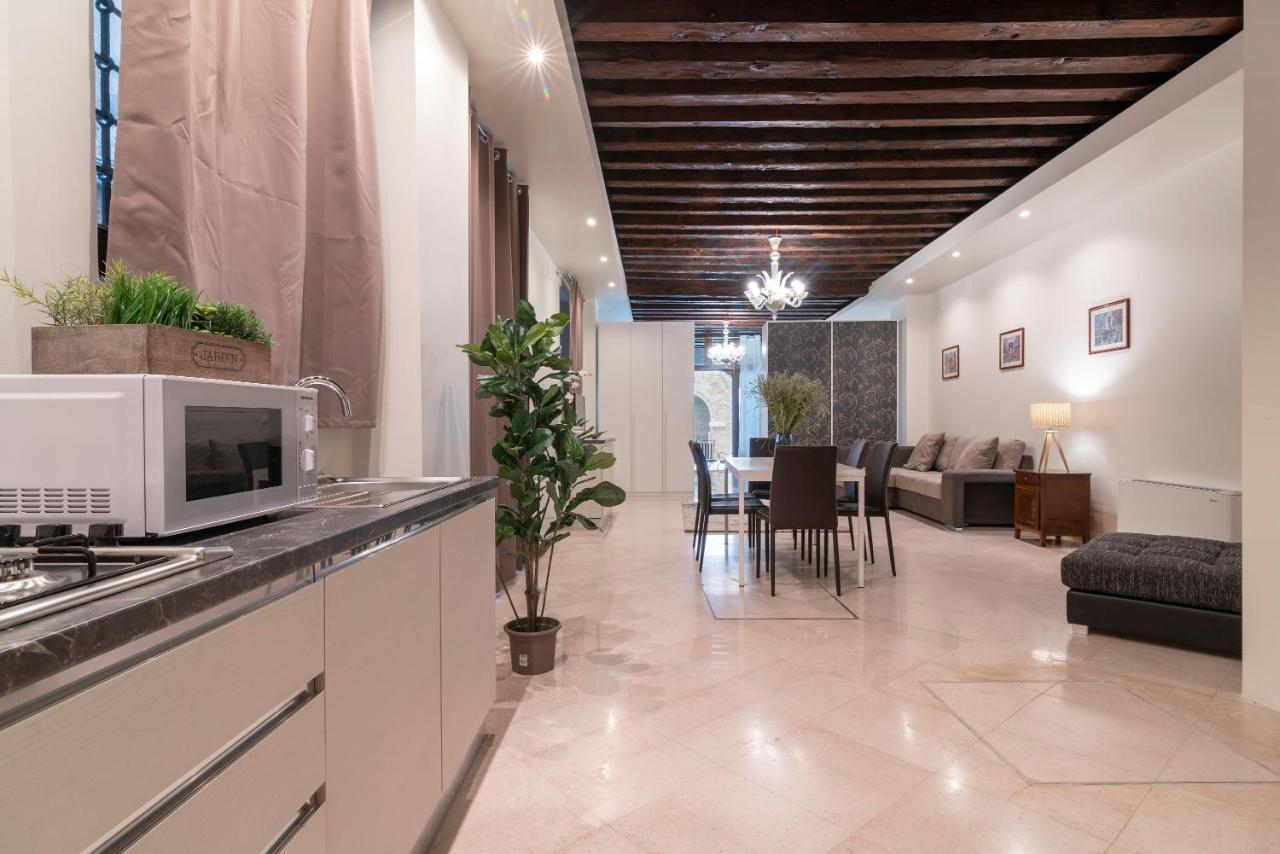 Appartement Riva Palace By Wonderful Italy *